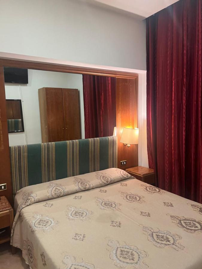 Terminal Guest House 24 Roma Eksteriør bilde